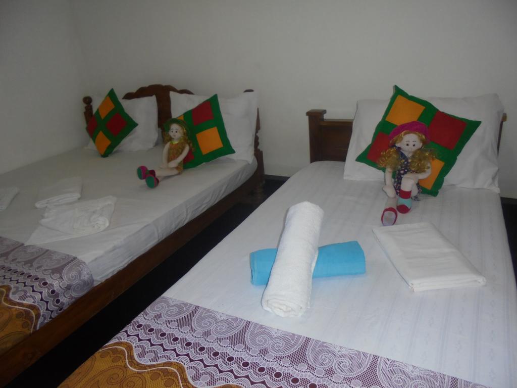 Ath Hala Safari Resort Uda Walawe Extérieur photo