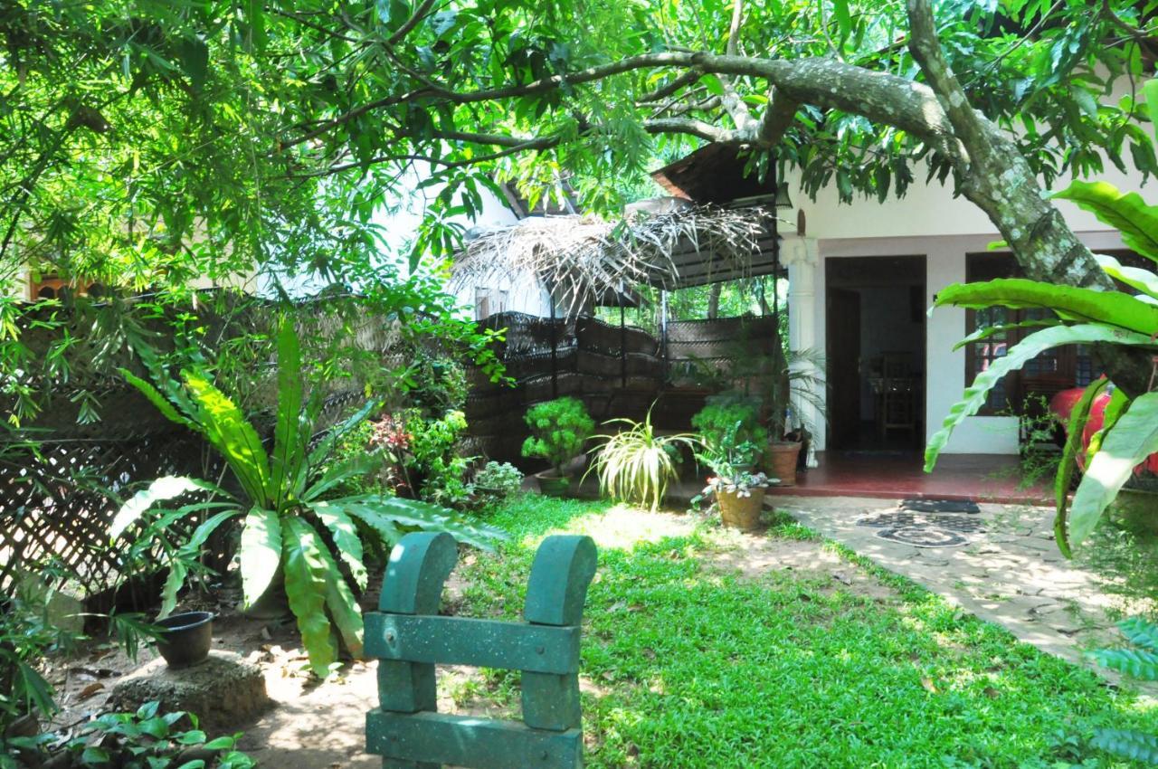 Ath Hala Safari Resort Uda Walawe Extérieur photo